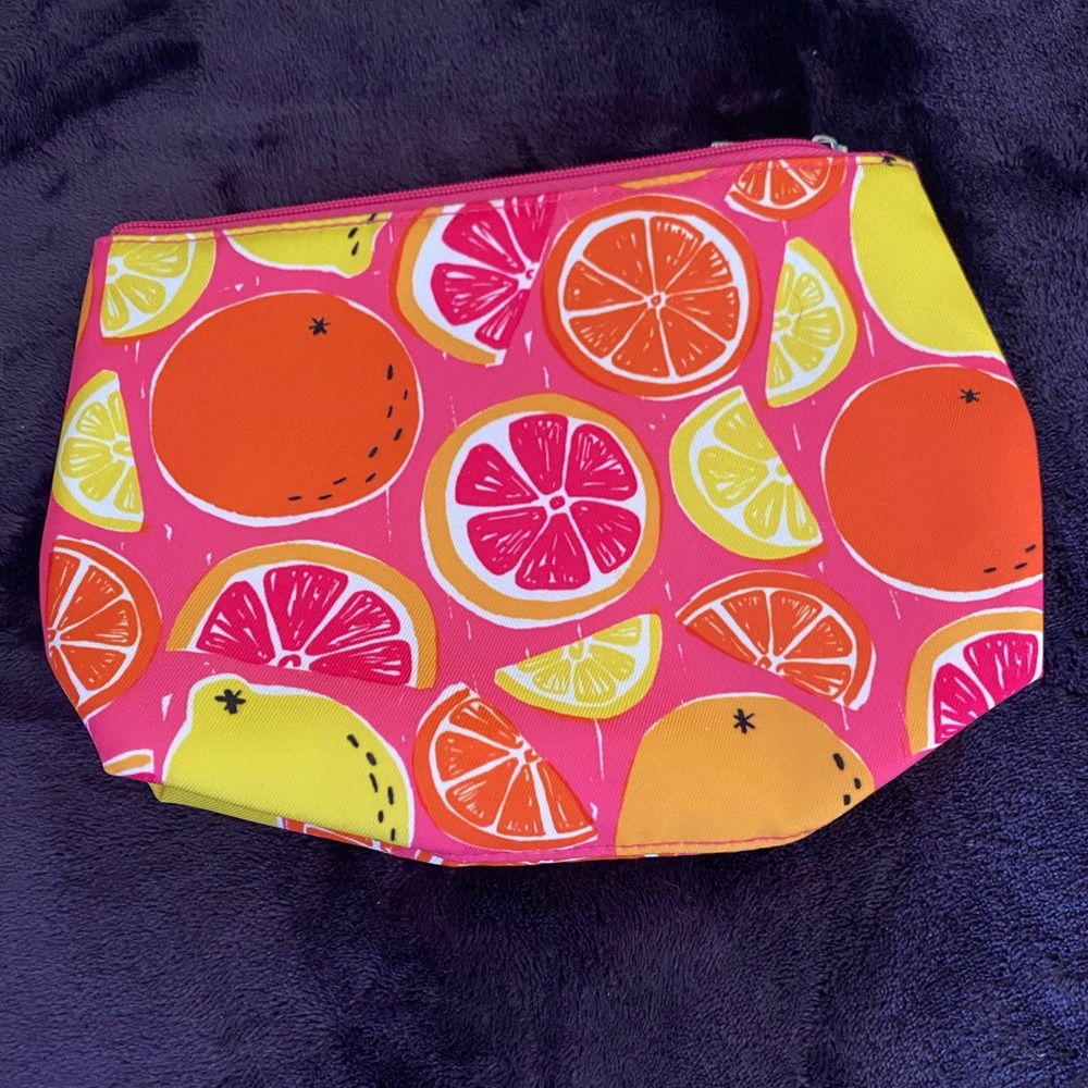 Clinique citrus makeup bag - Picture 1 of 9